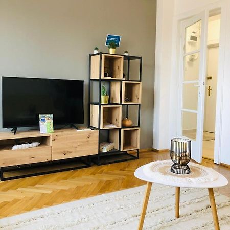 Lovely Studio Bucarest Extérieur photo